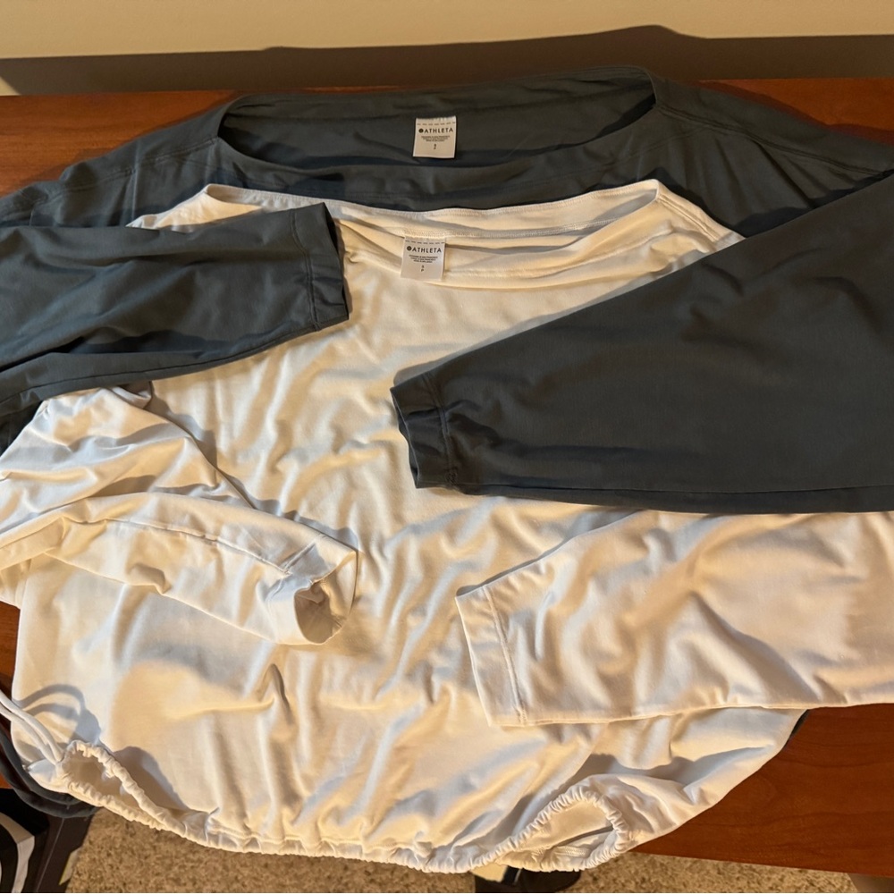 Athleta Gray and cream Long Sleeve Shirts with cinch bottom